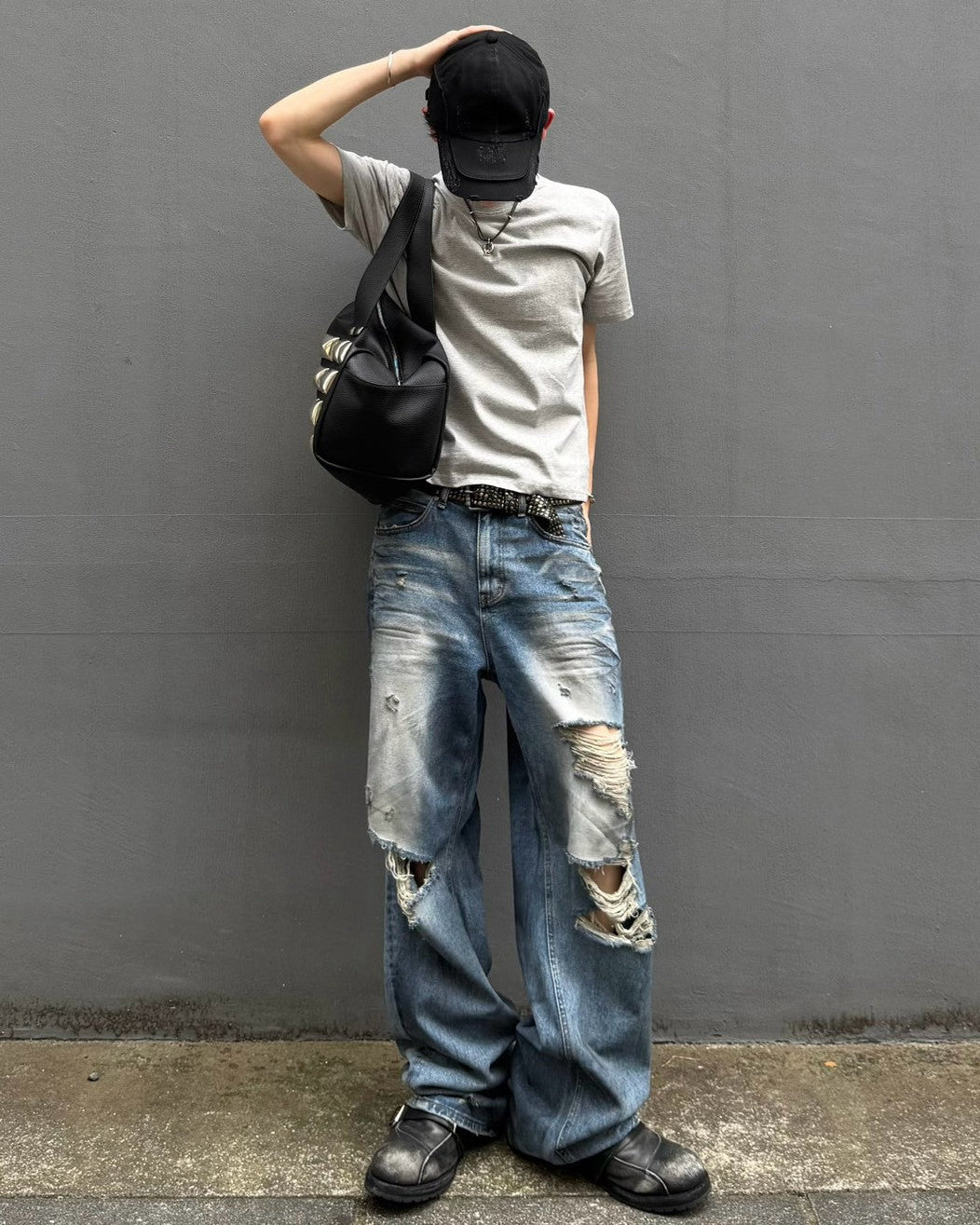 受注制【Chikashitsu +】muscle fit crop t-shirt (3color)