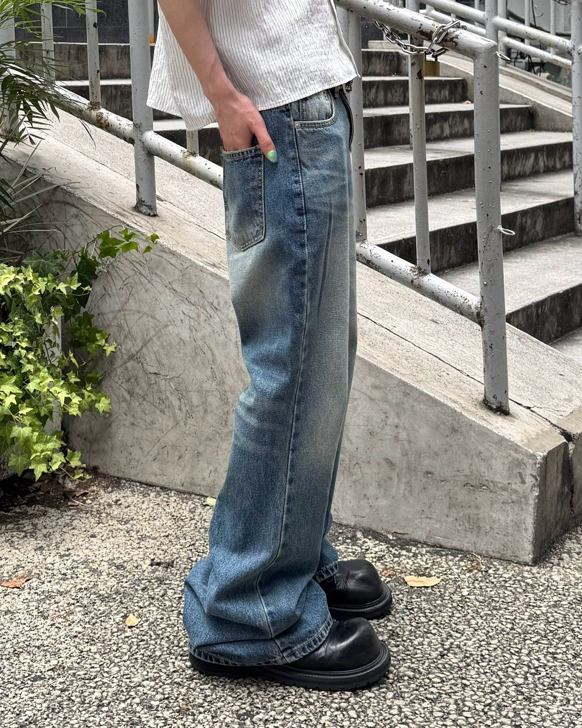 受注制【Chikashitsu +】signature flare denim pants (2color)