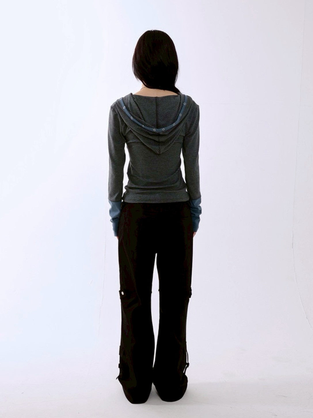 【runningHIGH】STRIPE BUTTON SLIM HOODIE