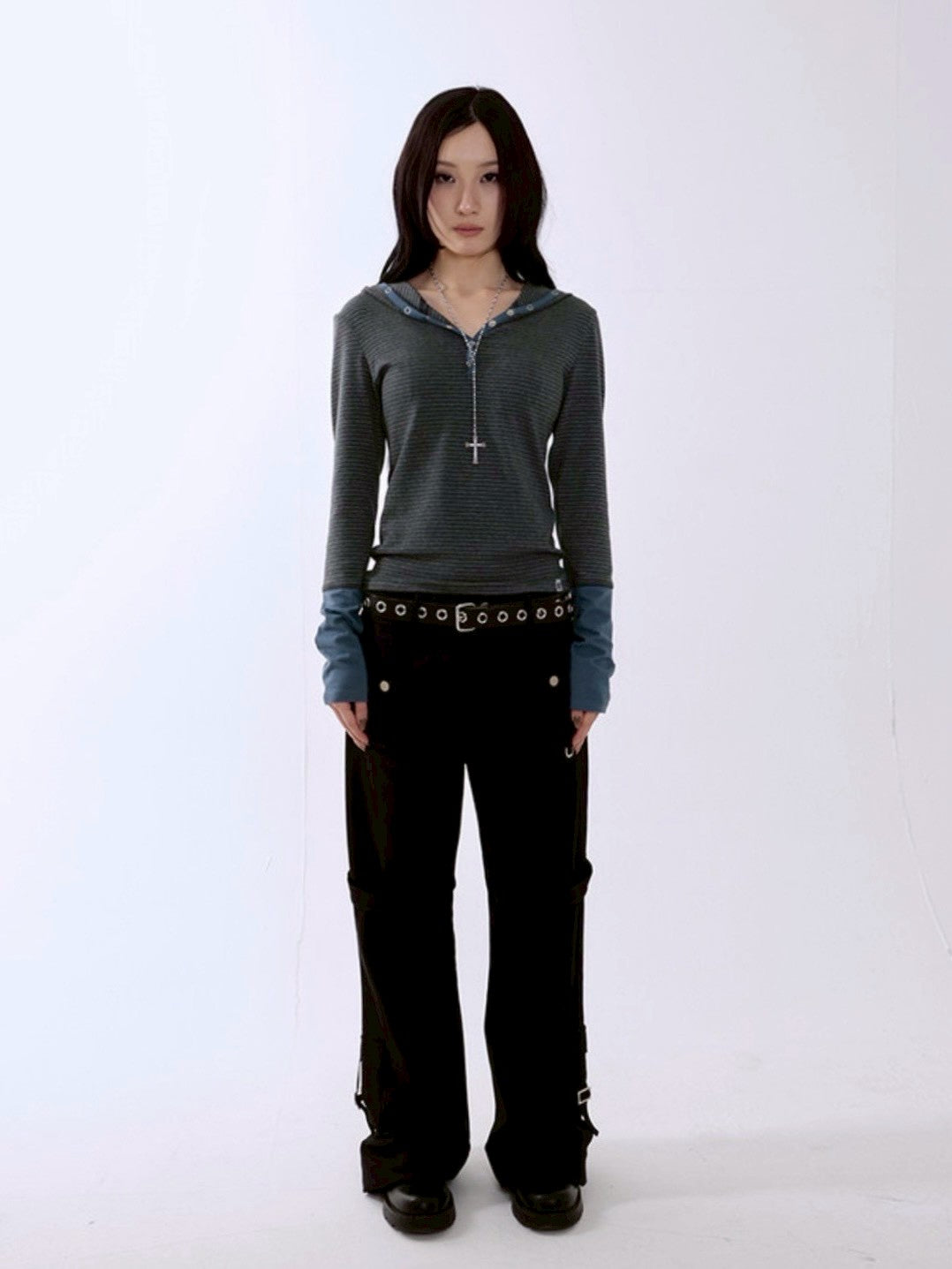 【runningHIGH】STRIPE BUTTON SLIM HOODIE