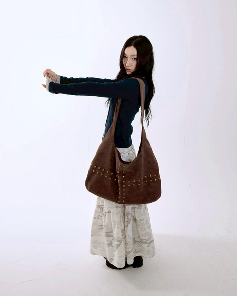 【runningHIGH】STUDDED NUBUCK MESSENGER BAG