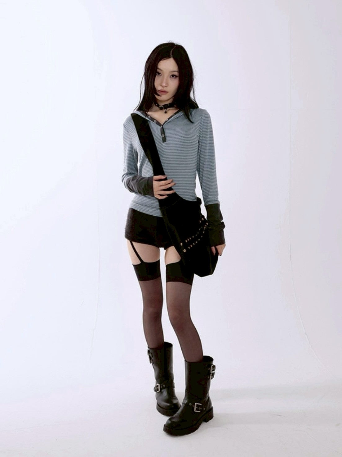 【runningHIGH】STUDDED NUBUCK MESSENGER BAG