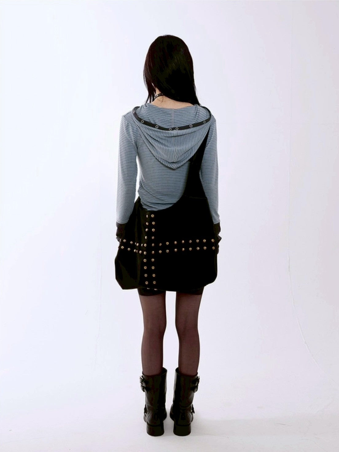 【runningHIGH】STUDDED NUBUCK MESSENGER BAG