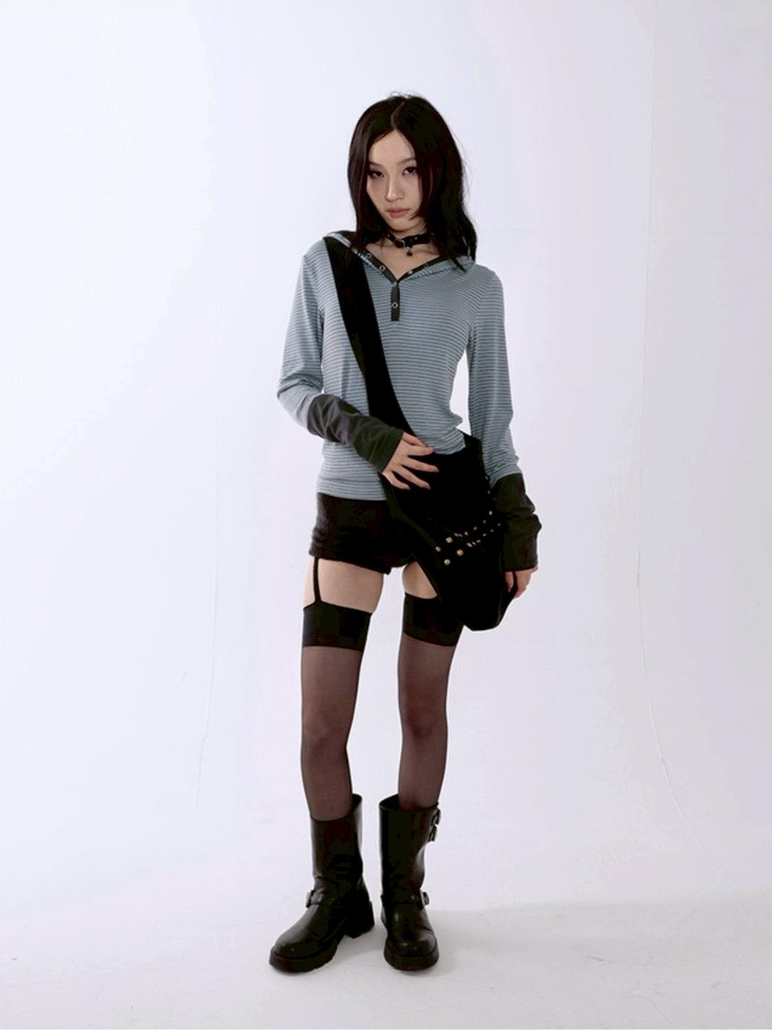 【runningHIGH】STUDDED NUBUCK MESSENGER BAG