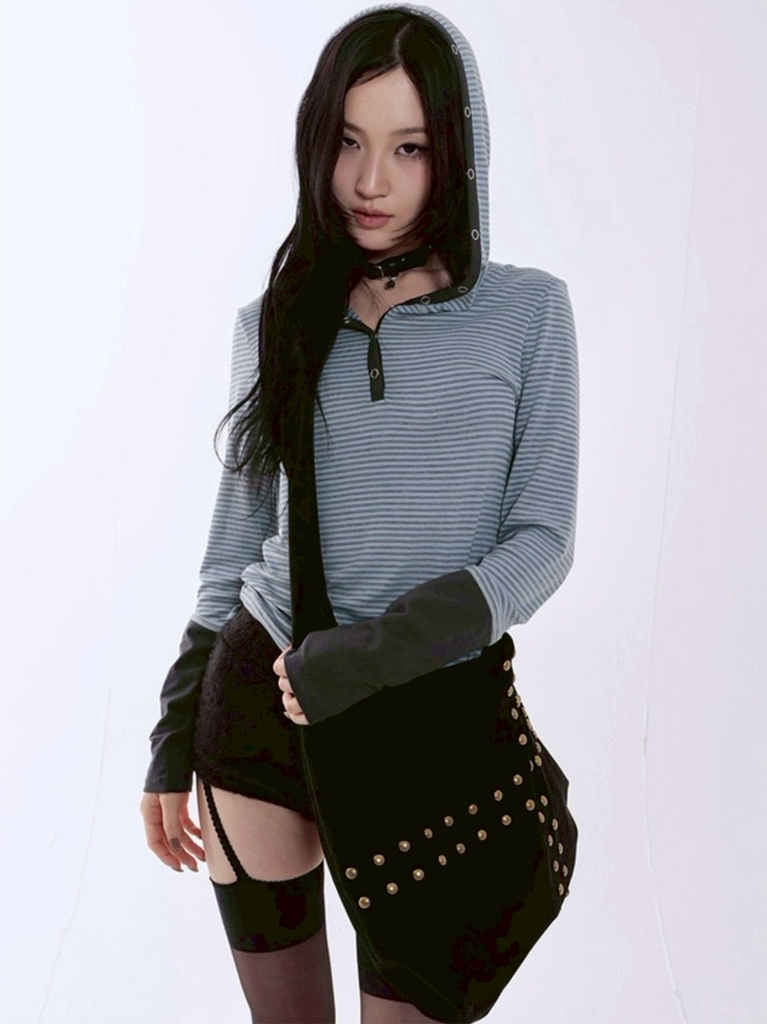 【runningHIGH】STUDDED NUBUCK MESSENGER BAG