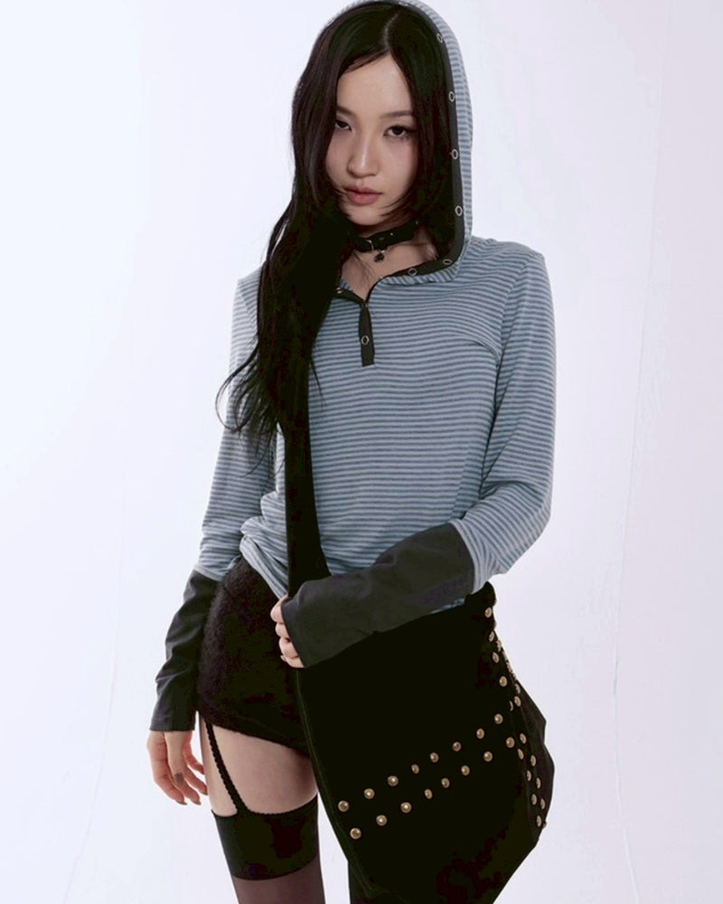 【runningHIGH】STRIPE BUTTON SLIM HOODIE