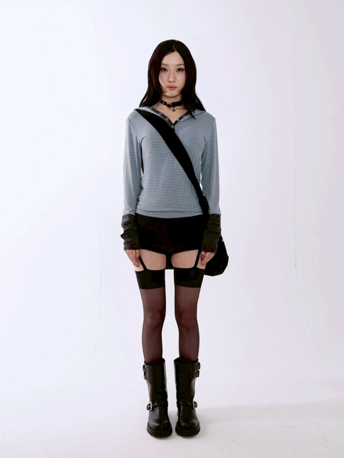 【runningHIGH】STRIPE BUTTON SLIM HOODIE