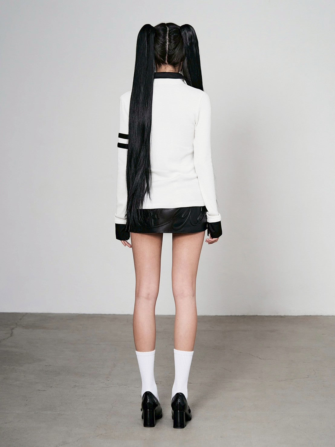 【bonnae】Embossed micro pleated skirt