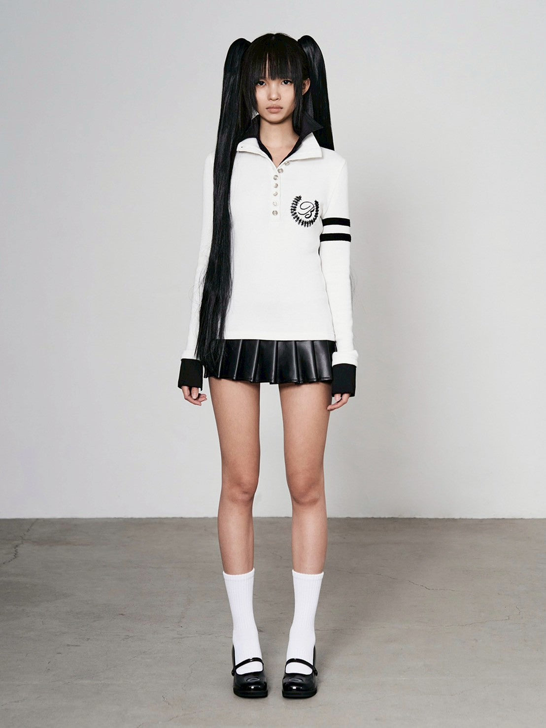 【bonnae】Embossed micro pleated skirt