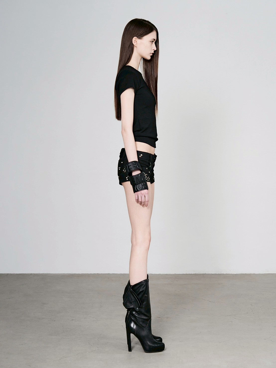 【bonnae】Studded shorts