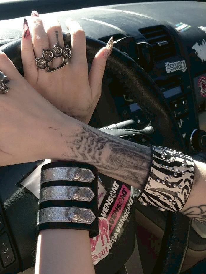 【HeavenSent】Helena Cuff
