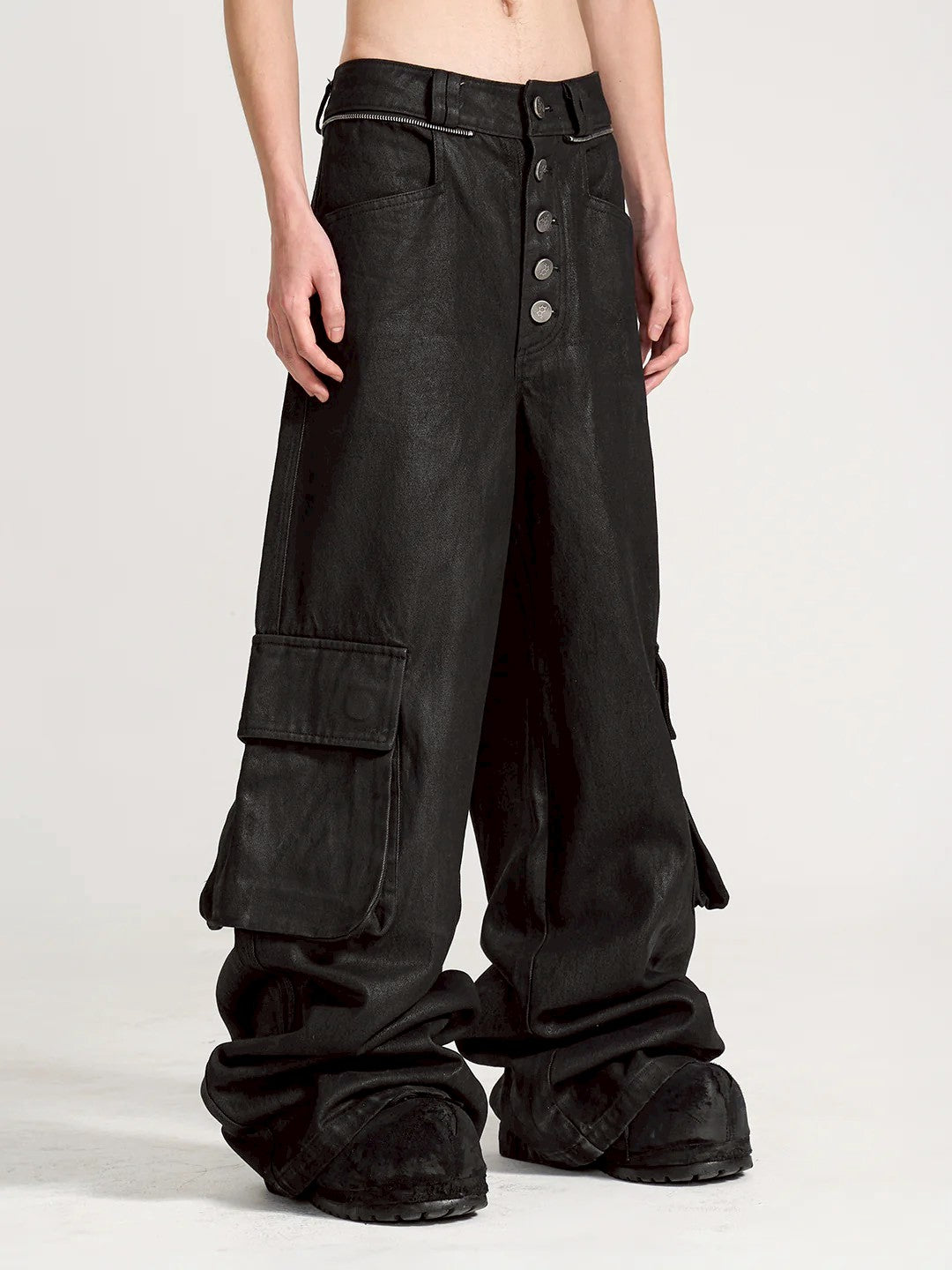【seronine】Hinge Form Wax-Brushed Layered Denim Pants