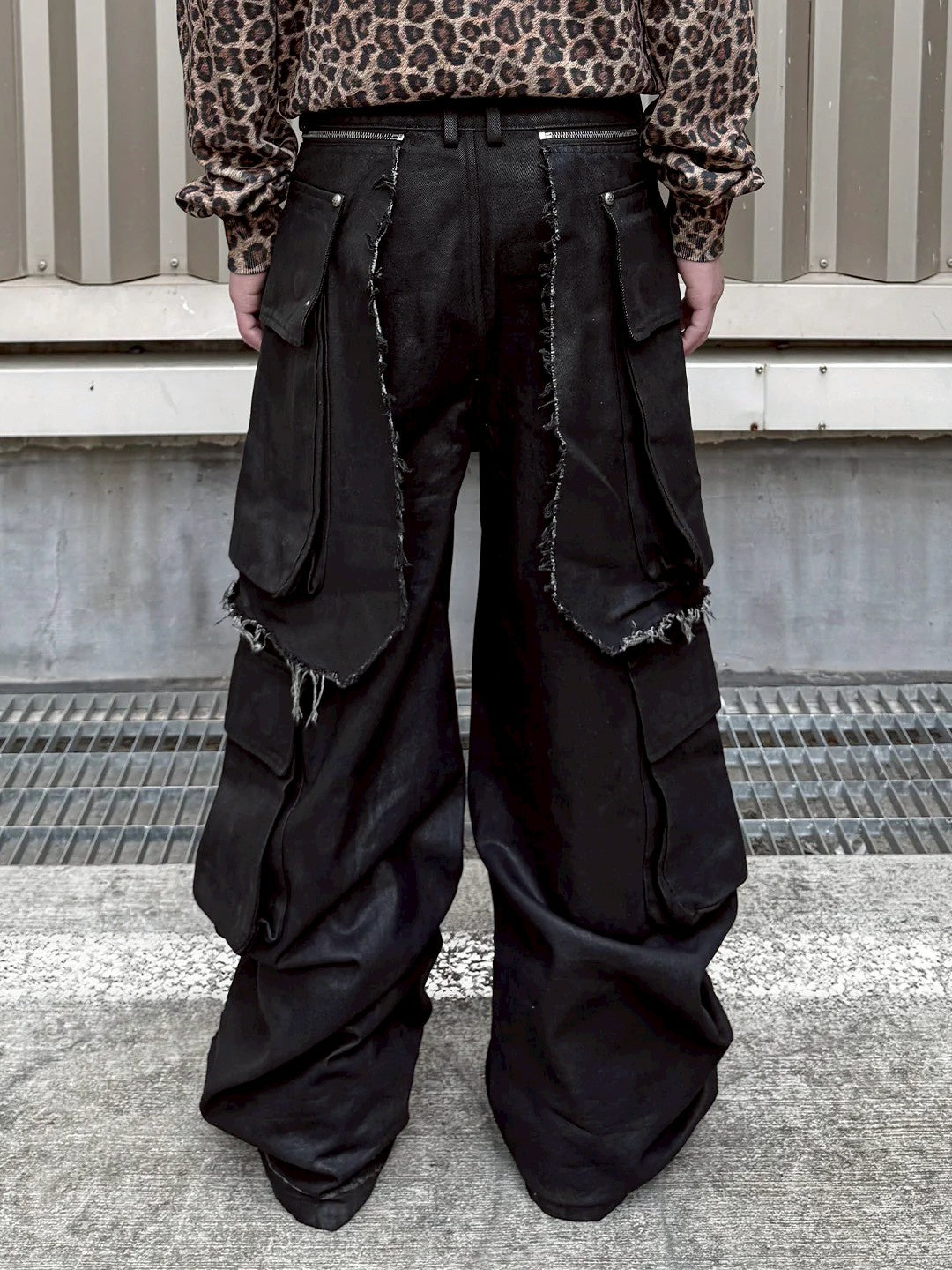 【seronine】Hinge Form Wax-Brushed Layered Denim Pants