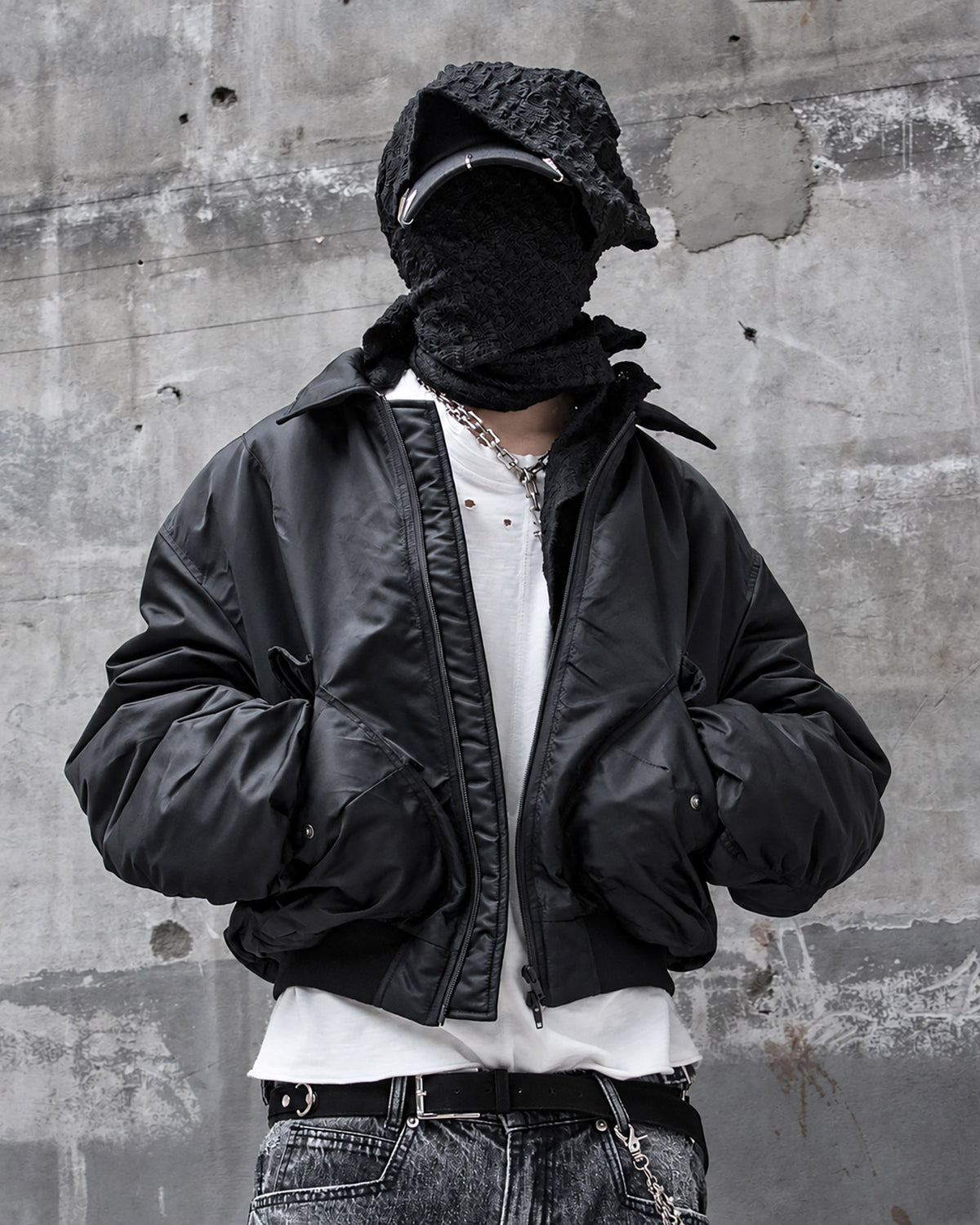 【roaringrad】26 Shirring Crop Bomber