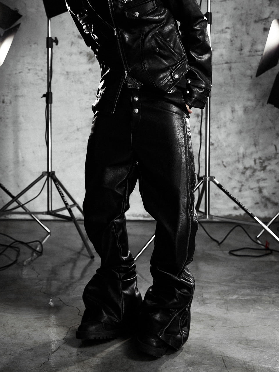【Rosen Kreuz】MULTI-ZIP GUARD LEATHER PANTS