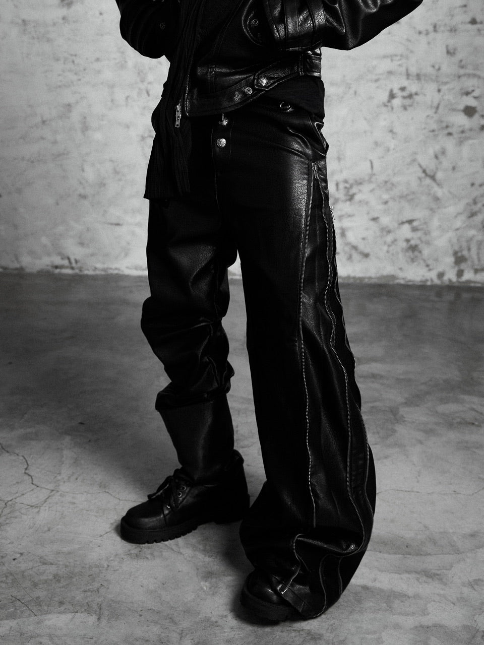 【Rosen Kreuz】MULTI-ZIP GUARD LEATHER PANTS