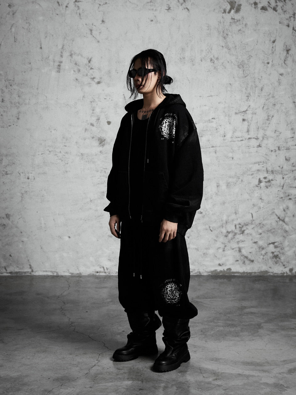 【Rosen Kreuz】COATED SHIELD ZIP UP HOODIE