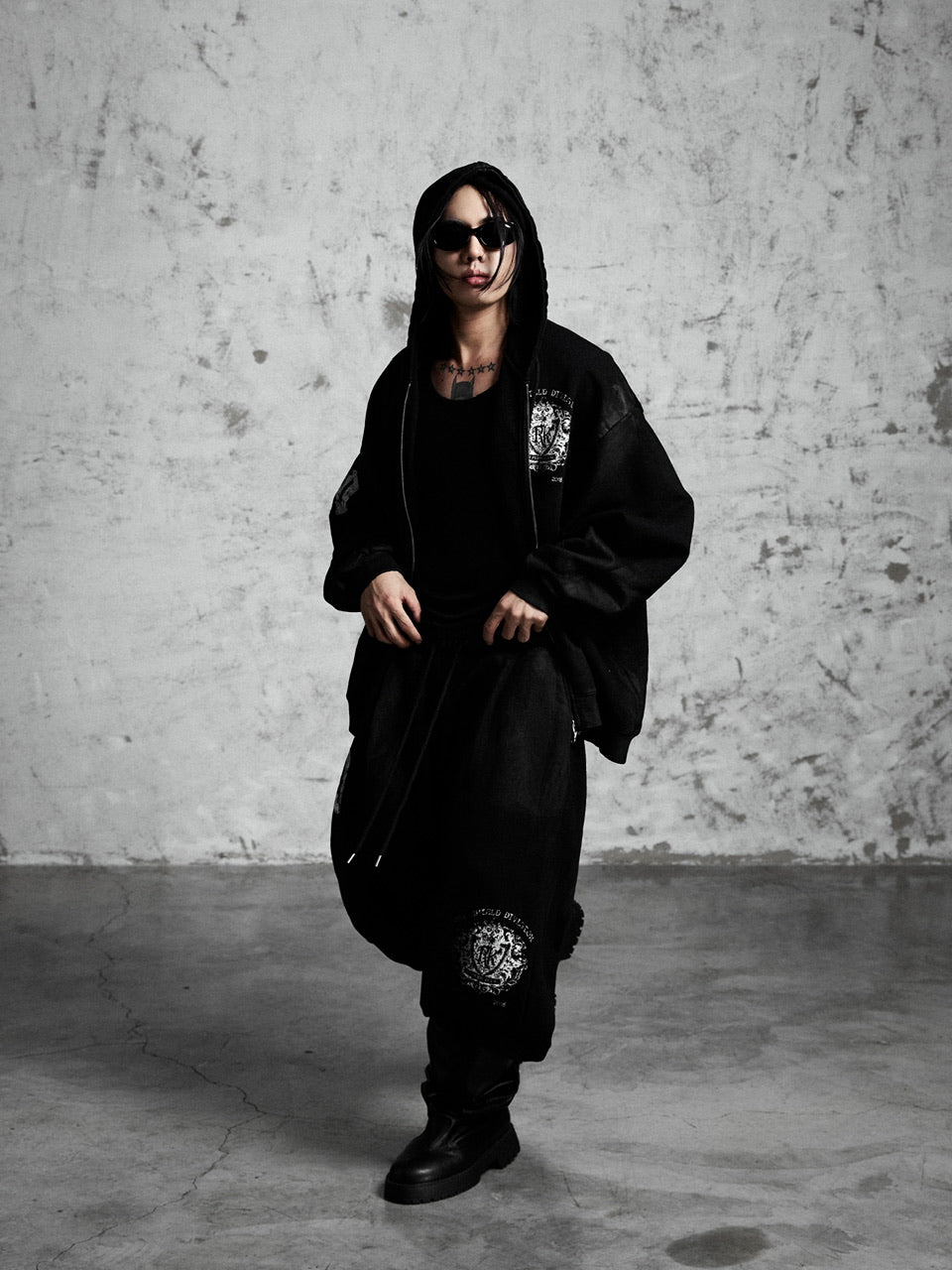 【Rosen Kreuz】COATED SHIELD ZIP UP HOODIE