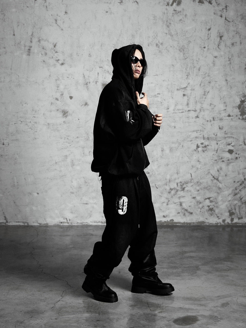 【Rosen Kreuz】COATED SHIELD ZIP UP HOODIE