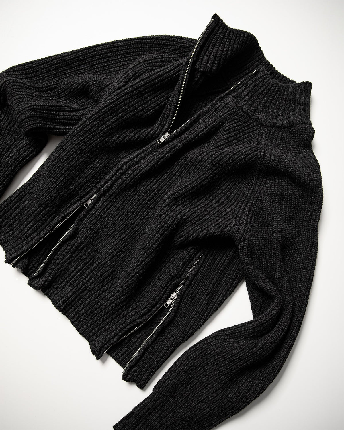 【roaringrad】Side-Zip Crop Knit Zip-Up