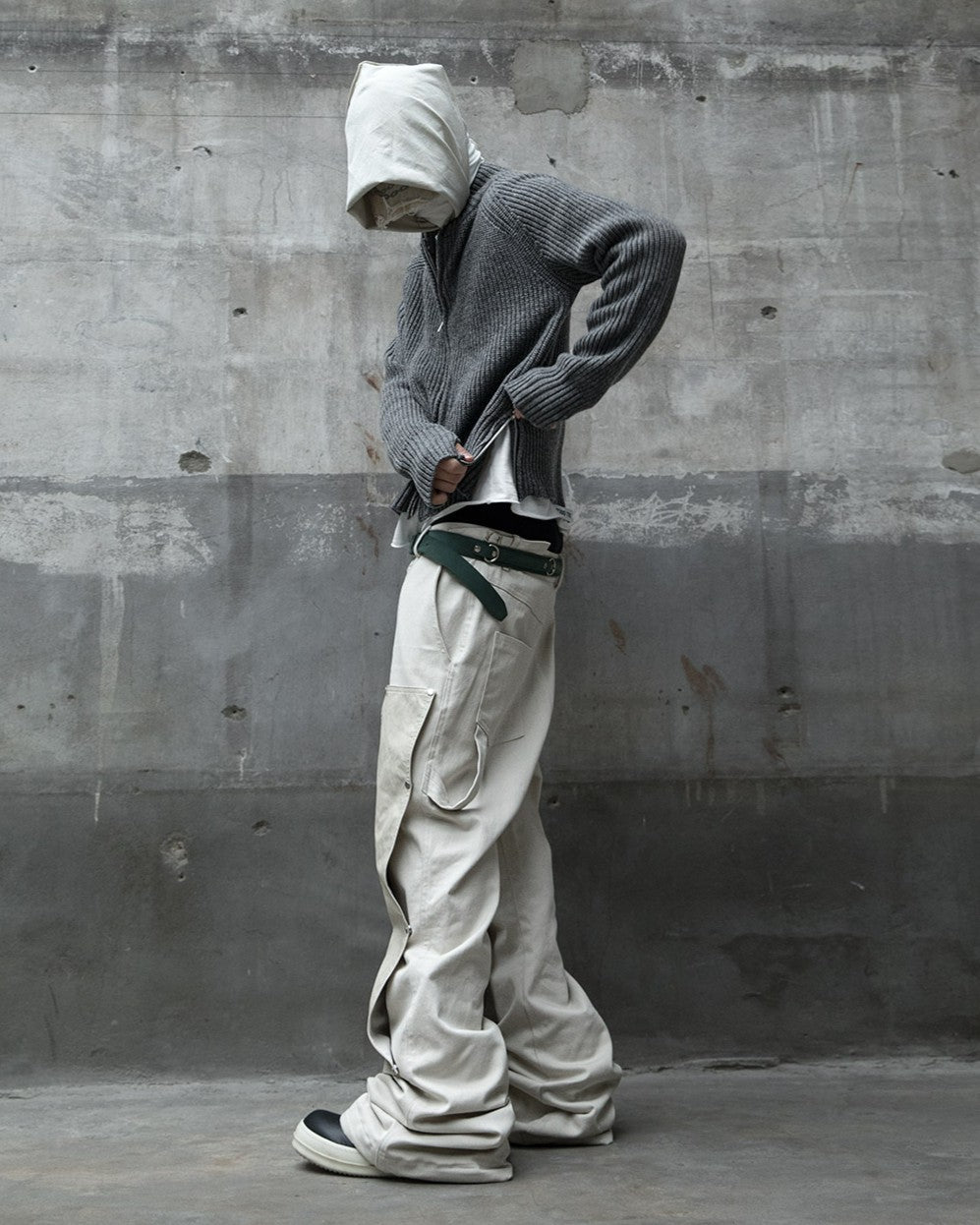 【roaringrad】Side-Zip Crop Knit Zip-Up