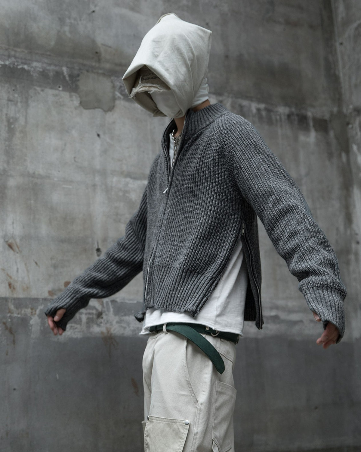 【roaringrad】Side-Zip Crop Knit Zip-Up