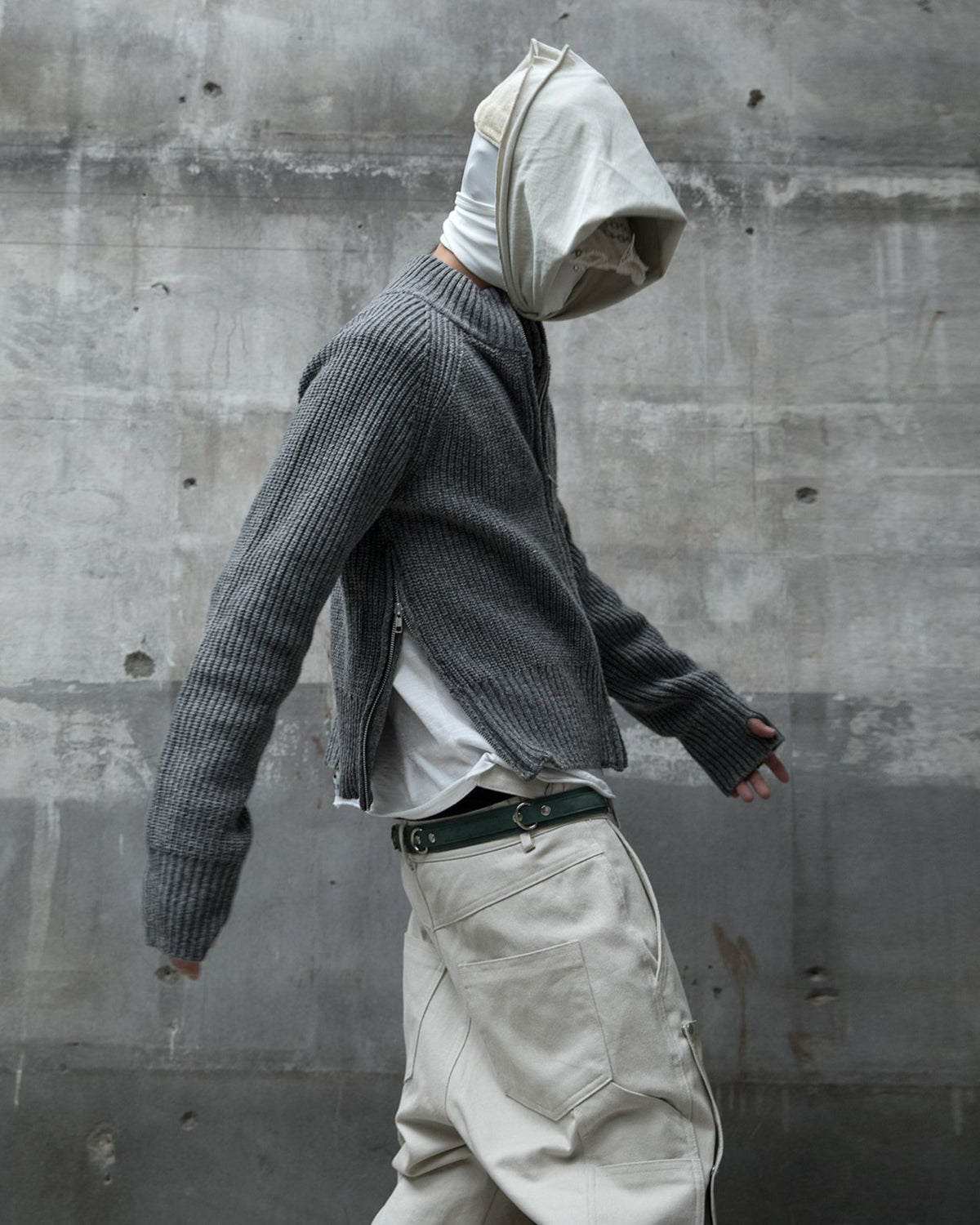 【roaringrad】Side-Zip Crop Knit Zip-Up