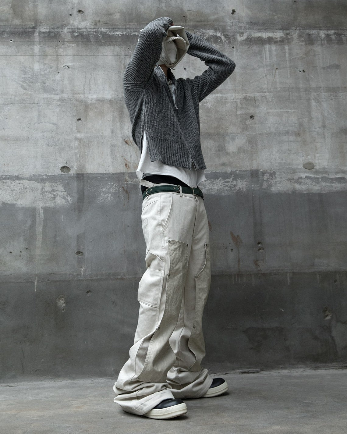 【roaringrad】Side-Zip Crop Knit Zip-Up