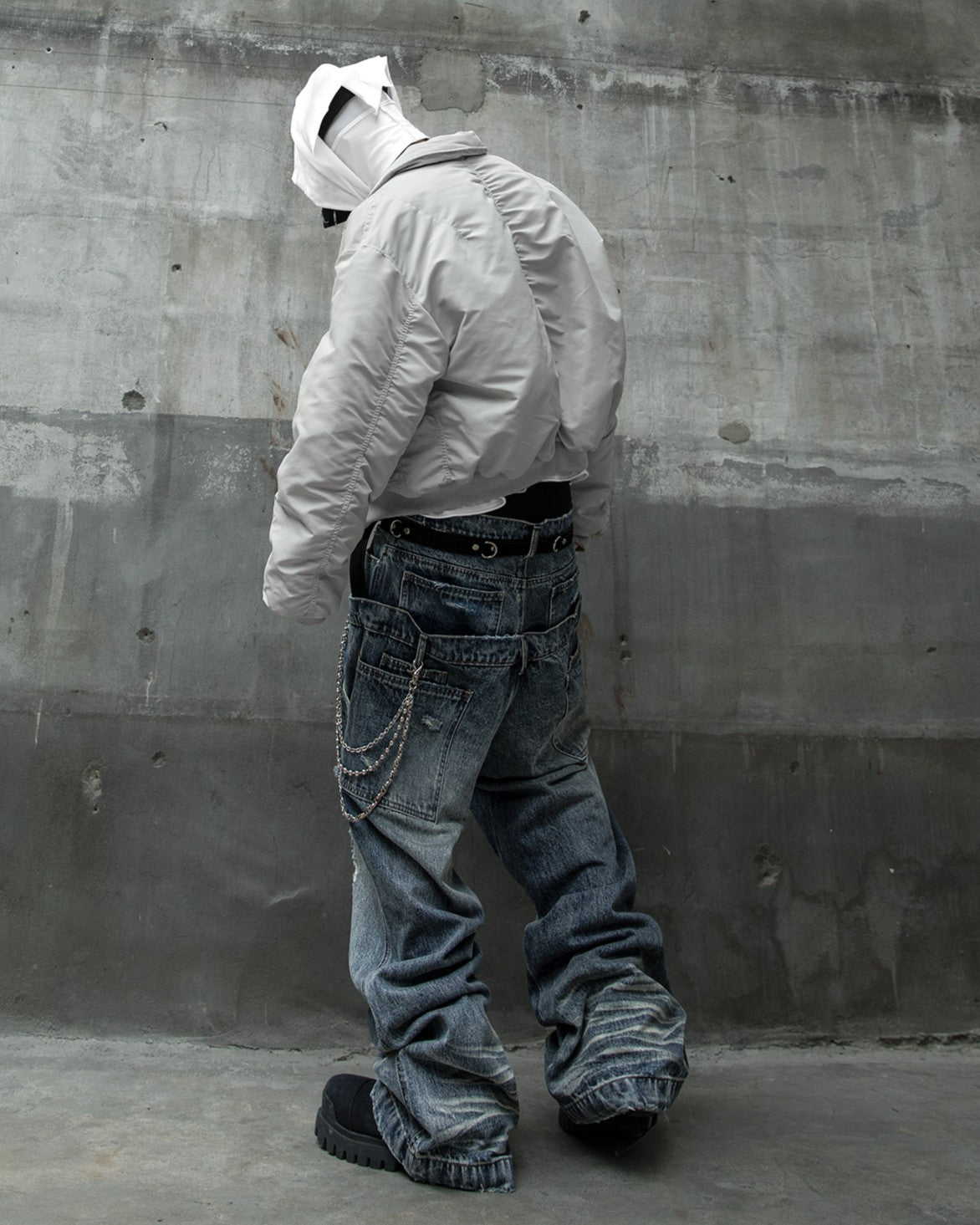 【roaringrad】26 Shirring Crop Bomber