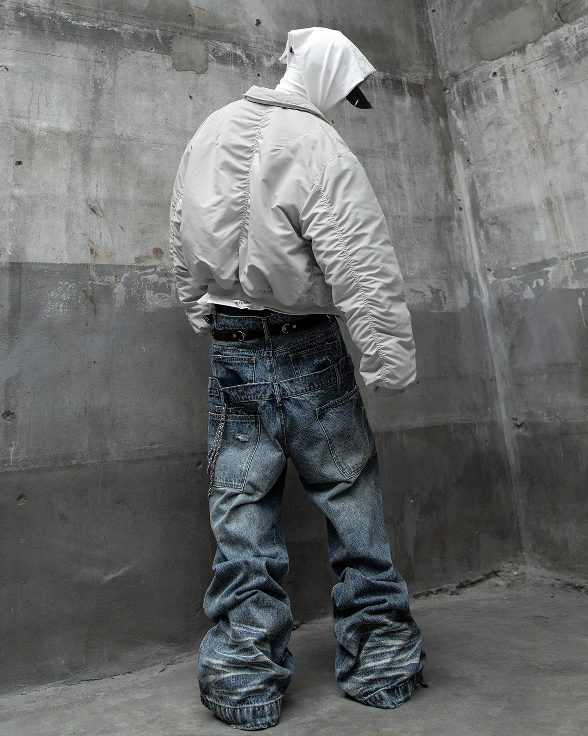 【roaringrad】26 Shirring Crop Bomber