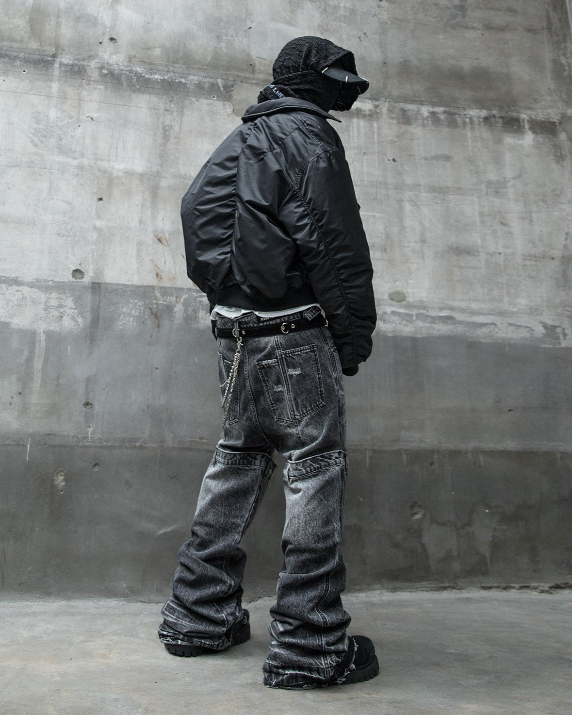 【roaringrad】26 Shirring Crop Bomber
