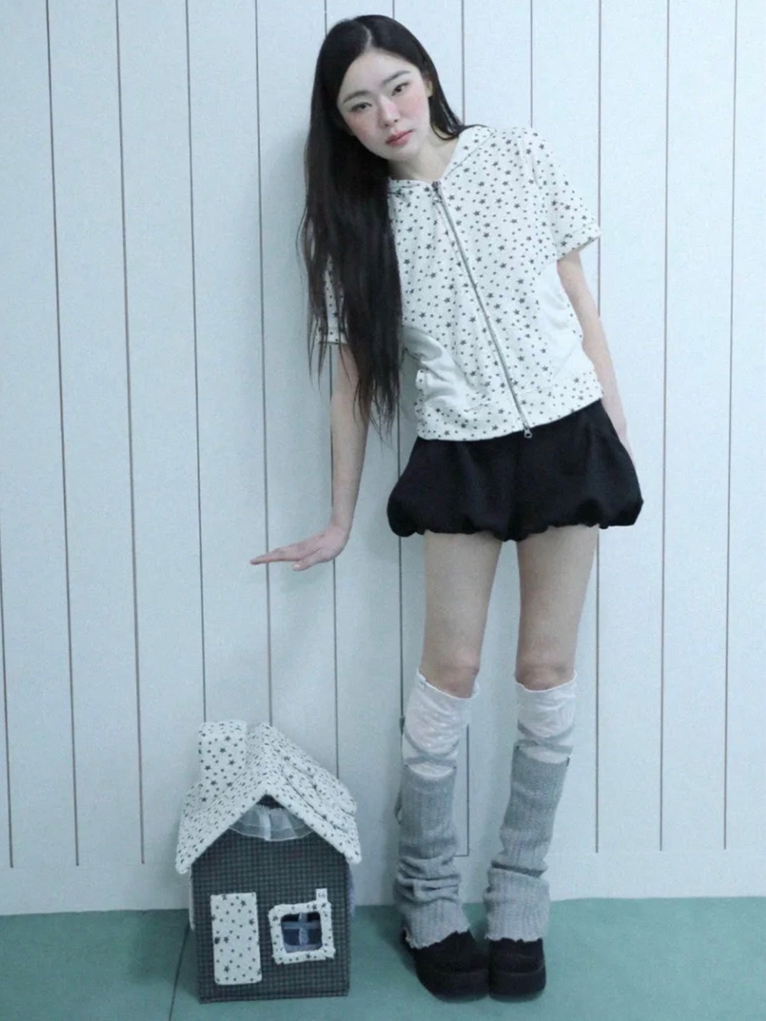 【Uglyshadow】STAR SHIRRING HOODED ZIP-UP