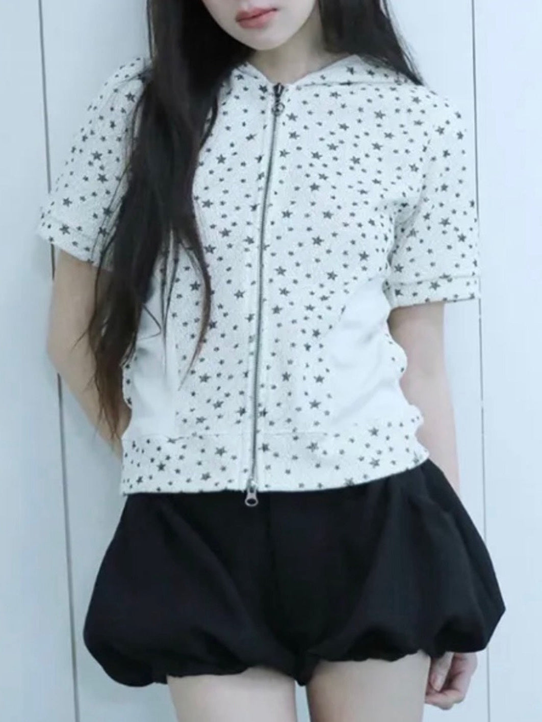 3/22 20:00発売【Uglyshadow】STAR SHIRRING HOODED ZIP-UP