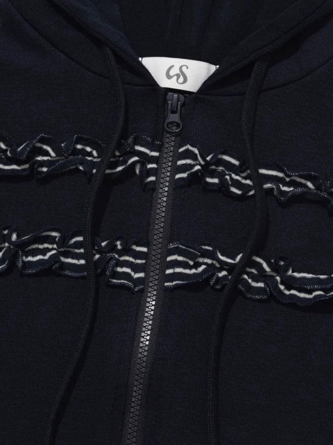 【Uglyshadow】LAYERED SHIRRING HOODED ZIP-UP