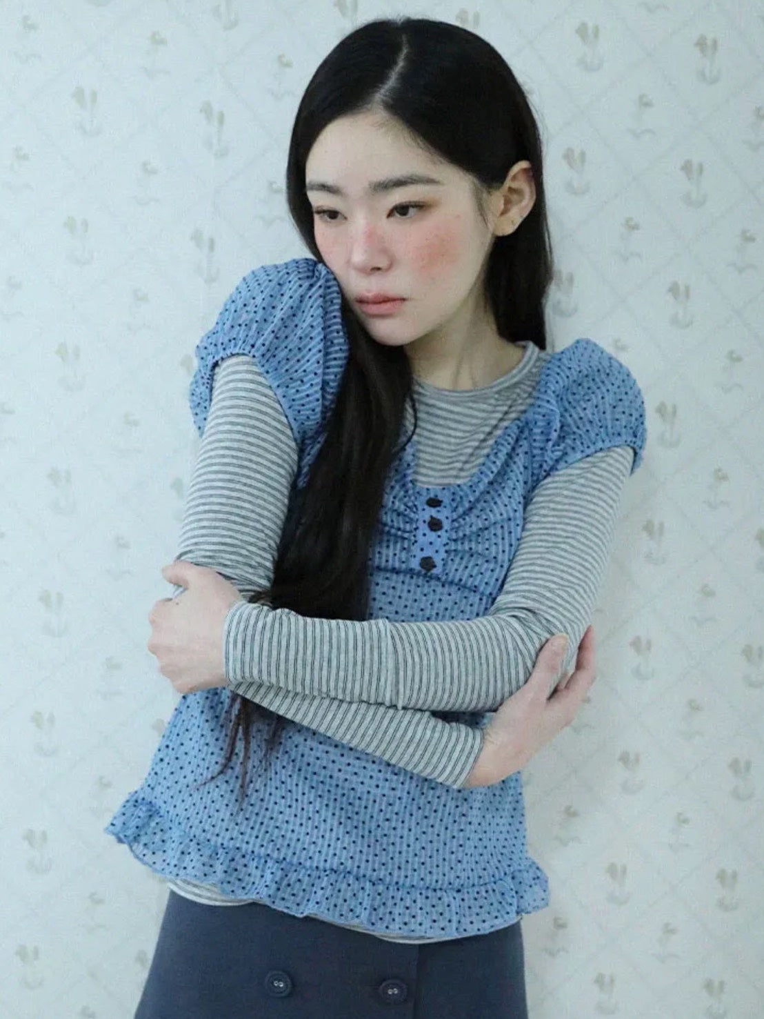 【Uglyshadow】DOT SHIRRING BLOUSE