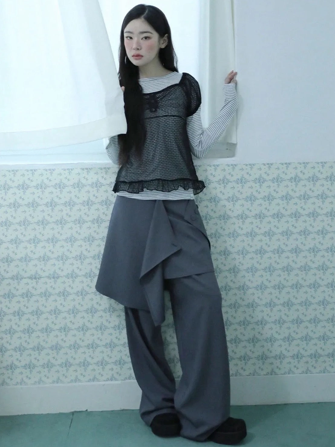 【Uglyshadow】DOT SHIRRING BLOUSE