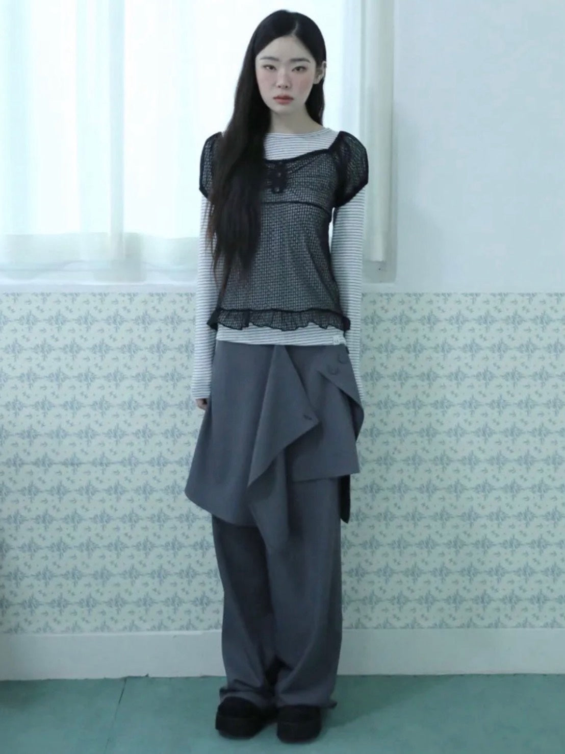 【Uglyshadow】DOT SHIRRING BLOUSE
