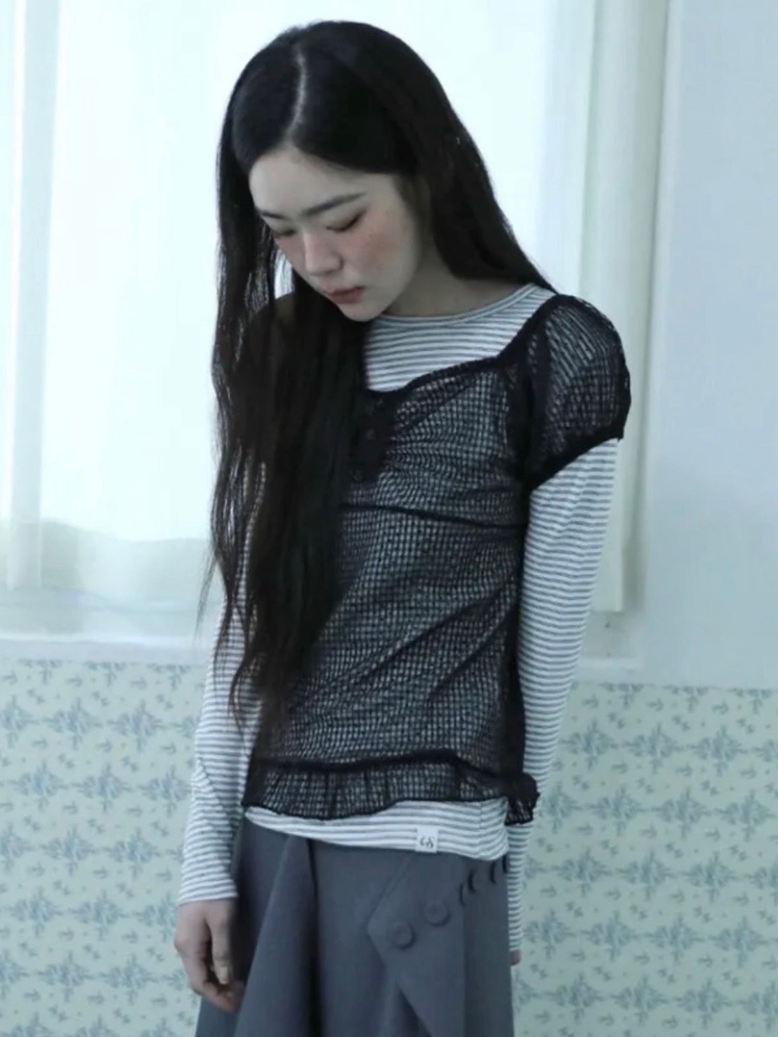 【Uglyshadow】DOT SHIRRING BLOUSE