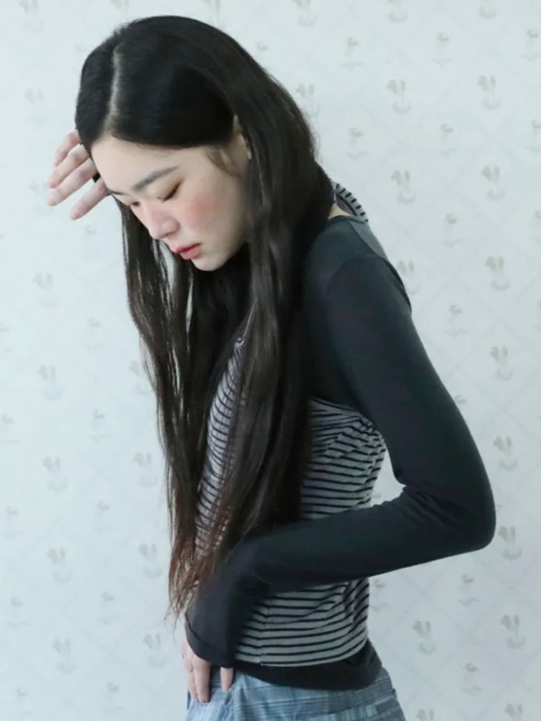 【Uglyshadow】STRIPED HALTER NECK LAYERED T-SHIRT