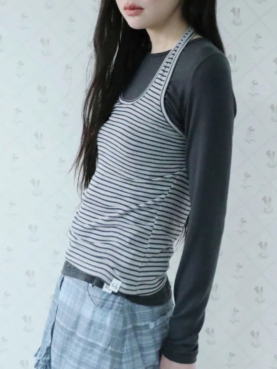 3/22 20:00発売【Uglyshadow】STRIPED HALTER NECK LAYERED T-SHIRT