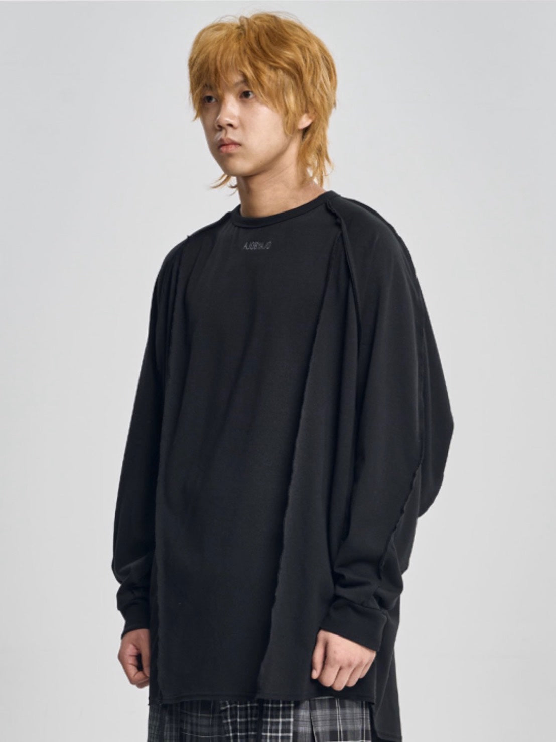 【AJOBYAJO】Raw Edge Sculpted Long Sleeve