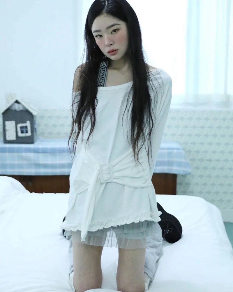 【Uglyshadow】BUCKLE OFF-SHOULDER T-SHIRT
