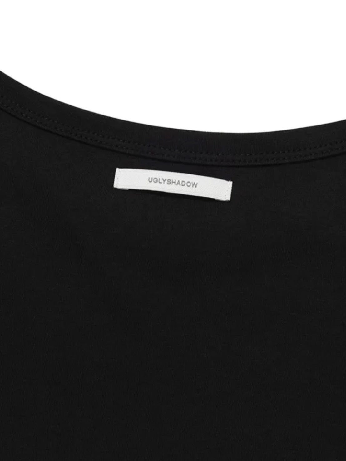 【Uglyshadow】BUCKLE OFF-SHOULDER T-SHIRT