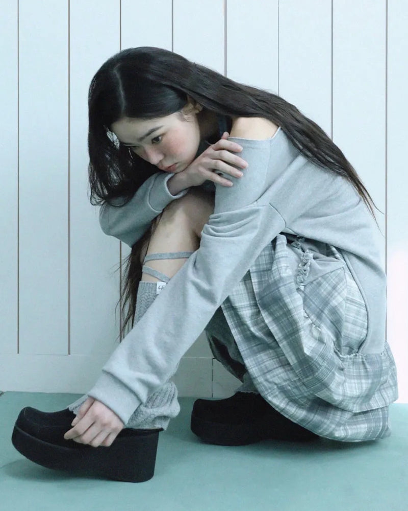 【Uglyshadow】CHECKERED OFF-SHOULDER SWEATSHIRT DRESS