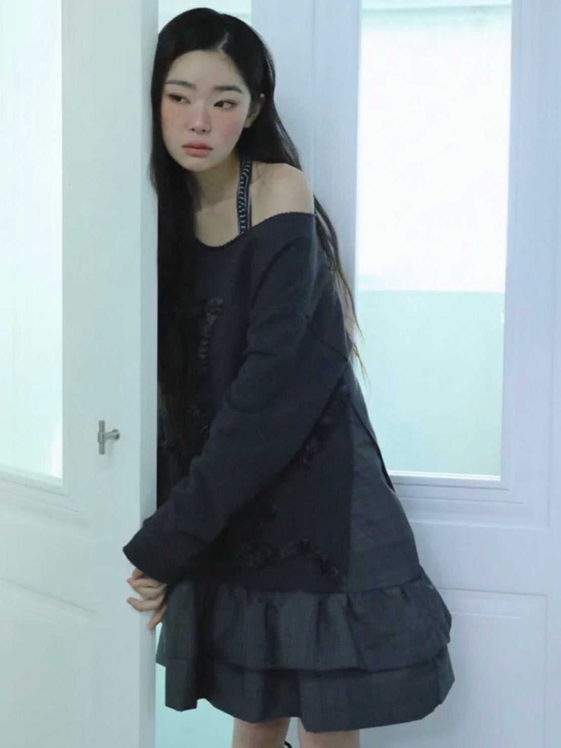 【Uglyshadow】CHECKERED OFF-SHOULDER SWEATSHIRT DRESS