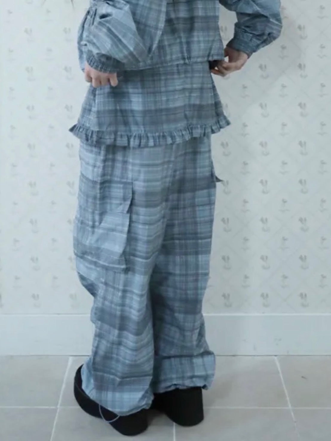 【Uglyshadow】RUFFLE CHECKERED SKIRT CARGO PANTS