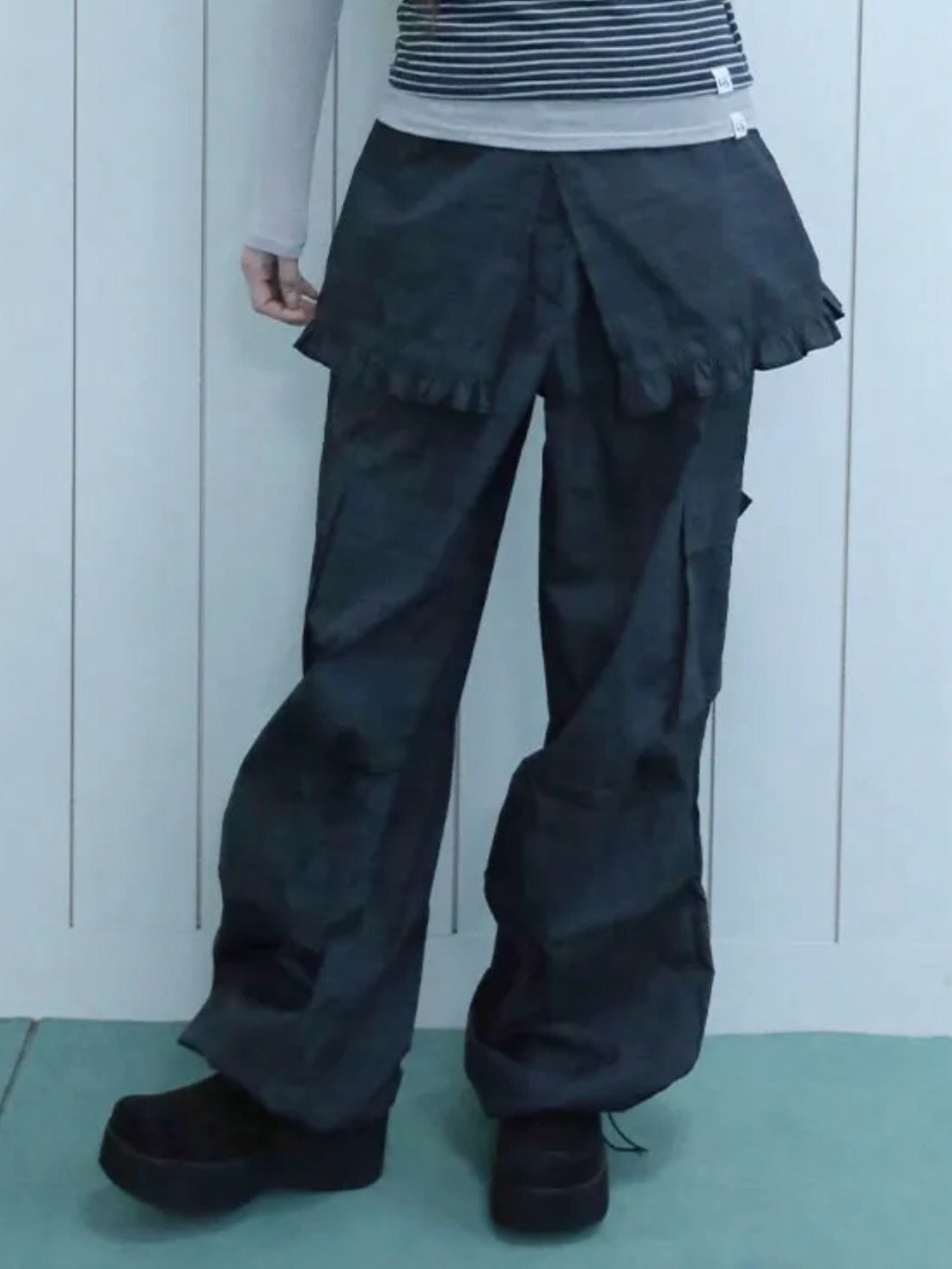 【Uglyshadow】RUFFLE CHECKERED SKIRT CARGO PANTS