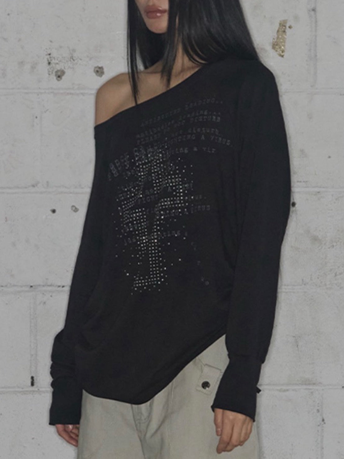 【FANCY CLUB】DIVINE CROSS OFF-SHOULDER TEE