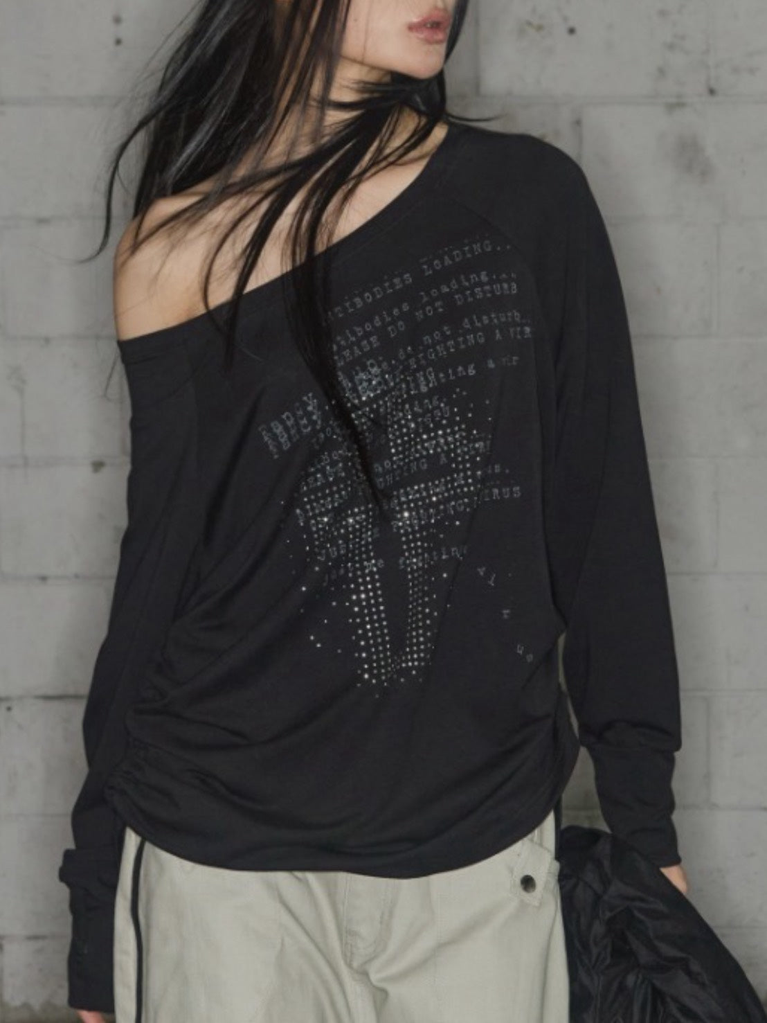 【FANCY CLUB】DIVINE CROSS OFF-SHOULDER TEE
