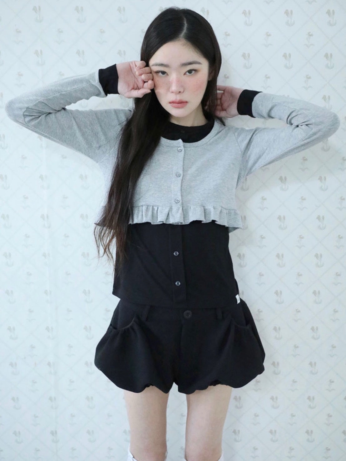 【Uglyshadow】LAYERED FRILL CARDIGAN T-SHIRT